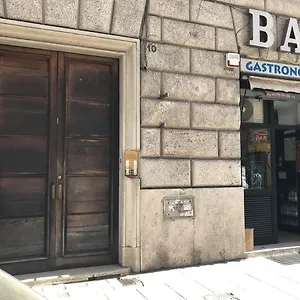 - Monti Frühstückspension Rom